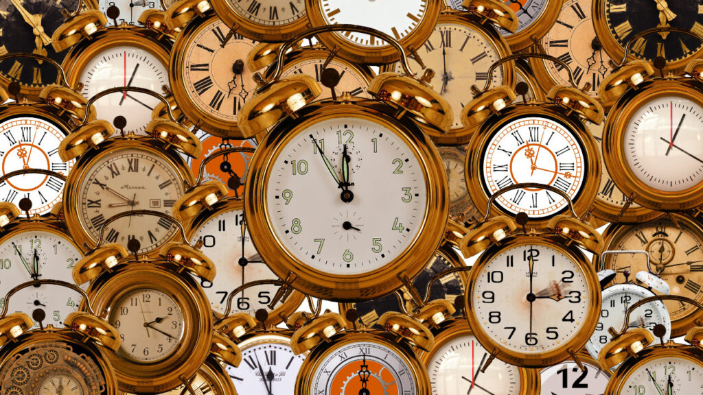 時間を象徴するたくさんの時計